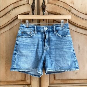 American Eagle Outfitters Women's Strigid Light Blue Jean Shorts